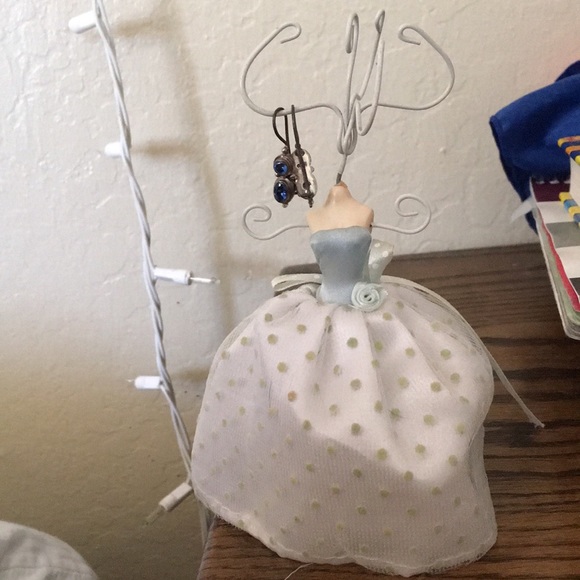 Jewelry Holder 6 inch - Picture 2 of 2